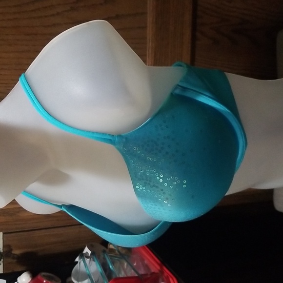 🎄Victoria Secret's Blue Sequined 32D🎁 - Picture 10 of 14